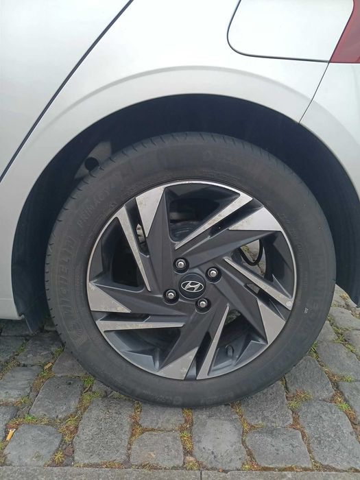 4 jantes R16 Hyundai I20 + pneus 195/55 R16 , furação 4x100