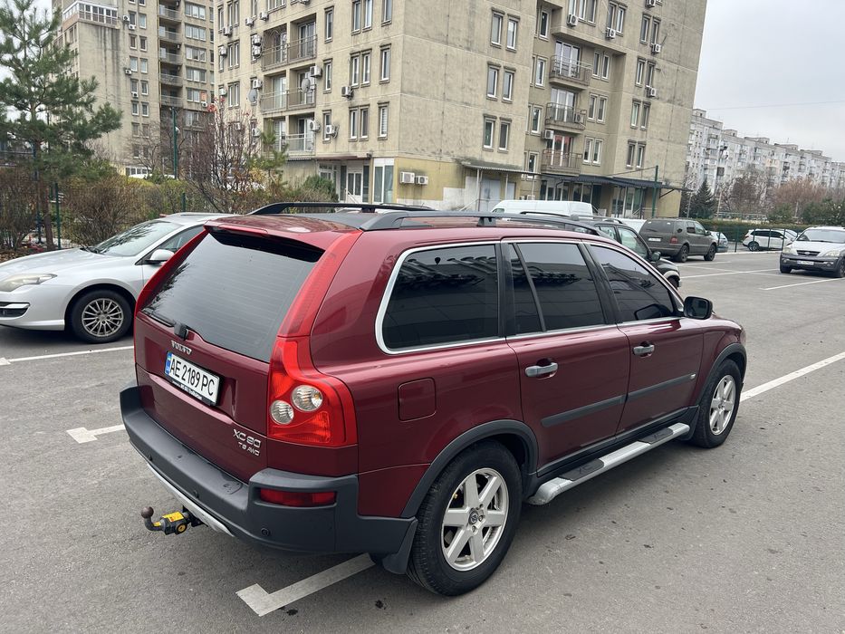 Продам Volvo XC90