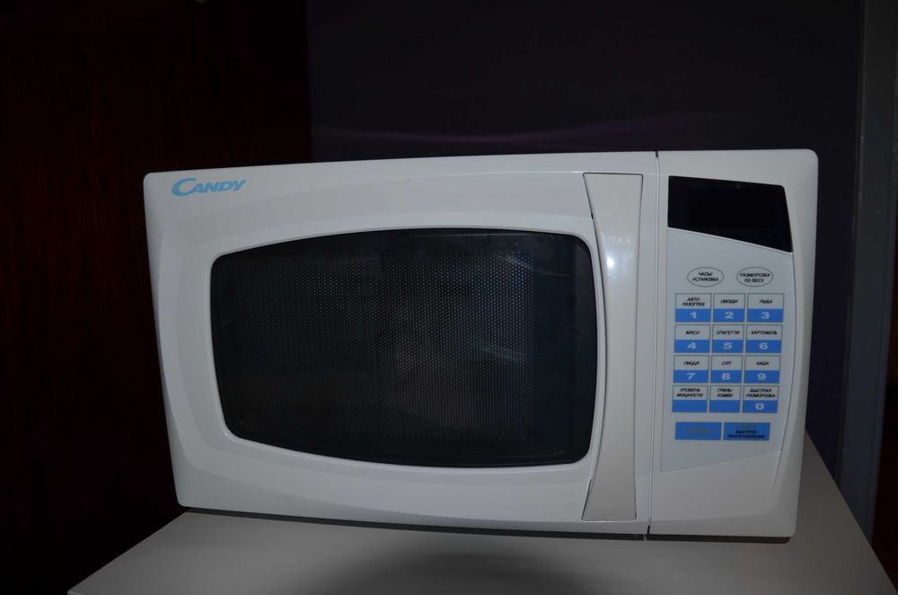 Нова мікрохвильовка CANDY CMW 7017 EG з грилем (В упаковці)