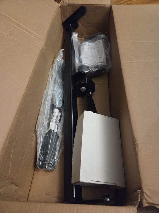 Hak holowniczy  Toyota YARIS CROSS [HYBRID, AWD, Restyling]