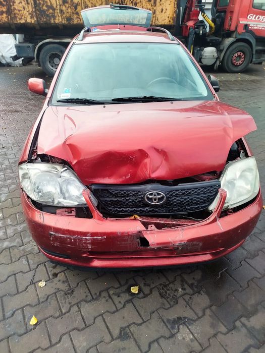 Toyota Corolla  e 12 na części.
