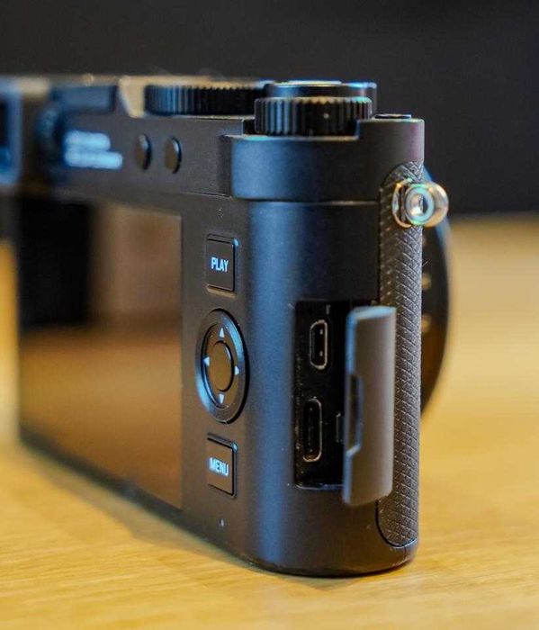 Leica D-lux 8, como nova
