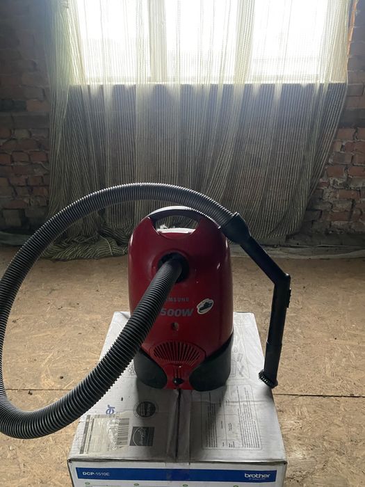 Порохотяг Samsung 1500W