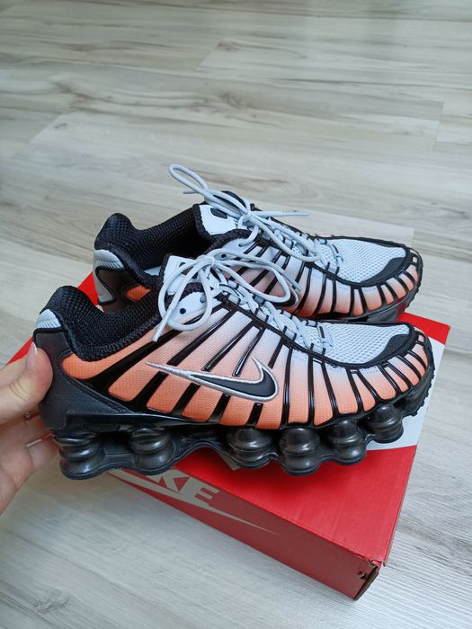 Nike shox  unisex