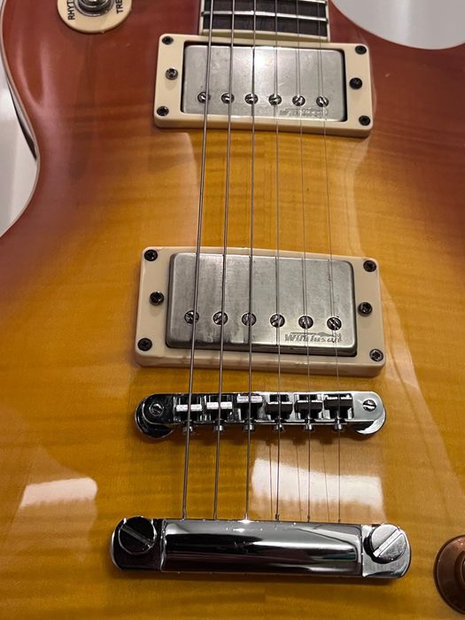 Guitarra vintage modelo lespaul v100PGM
