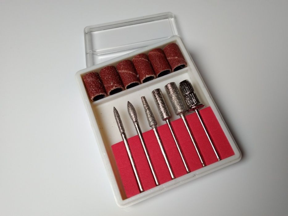 Zestaw frezów + kapturki ścierne gratis !!!