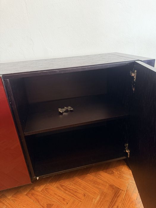 Mesa 6 cadeiras extensivel e aparador