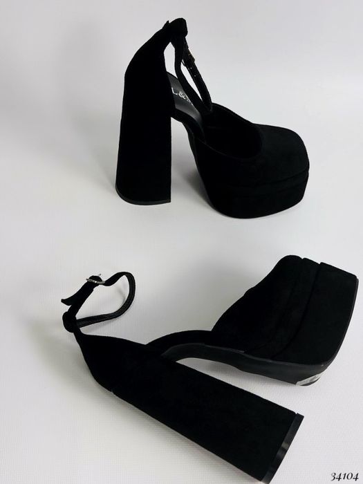 Туфлі барбі Братц на випускний