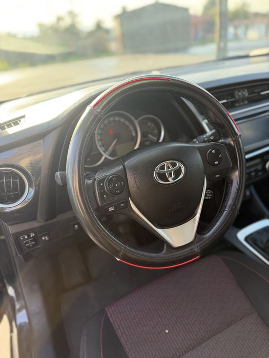 Toyota auris 1.4 D4D