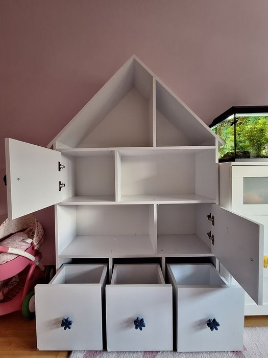 Regał domek do pokoju dziecięcego