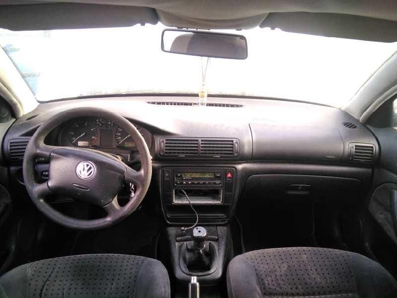 Quadrante Volkswagen Passat Berlina 3B2