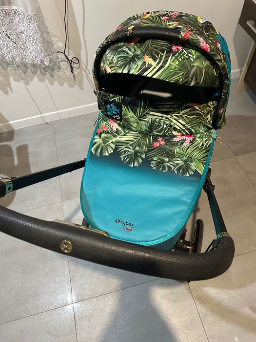 Cybex by Dj Khaled