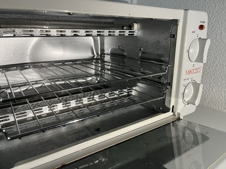 Esterilizador em bom estado com luz violeta