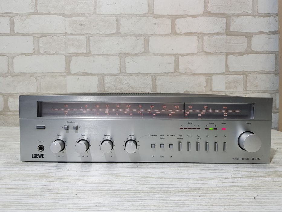 FM/AM  Стерео ресивер/підсилювач  Loewe SE 3380 2x50Вт б/у з Німеччини
