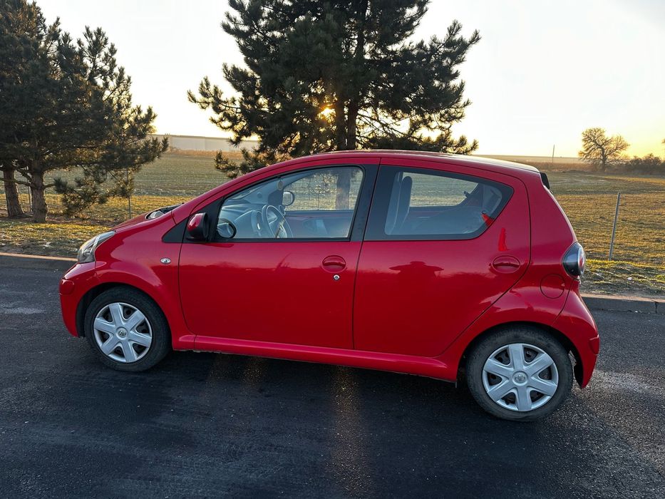 Toyota Aygo Automat*5Drzwi*103 Tyś km*Czujniki*Klimatyzacja*