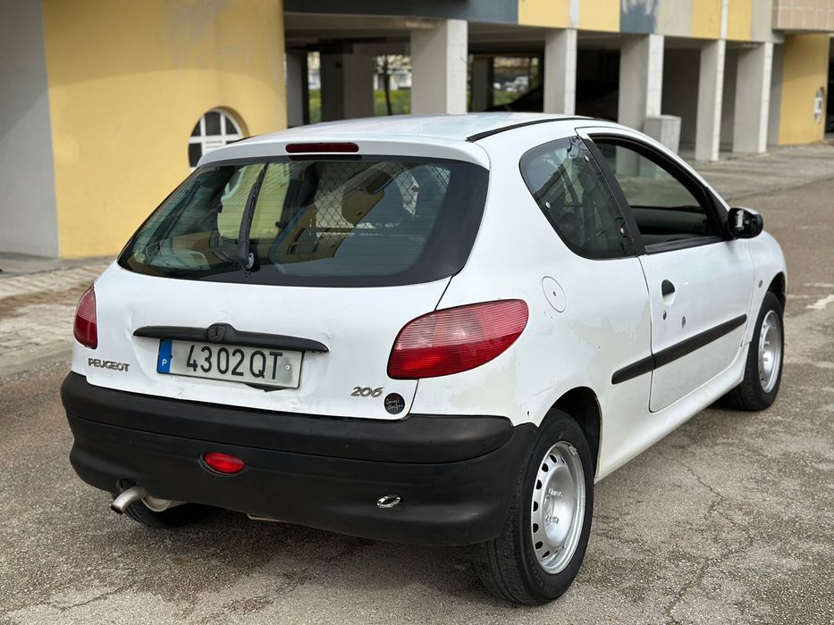 Peugout 1.9D comercial ano 2000 com (AC)
