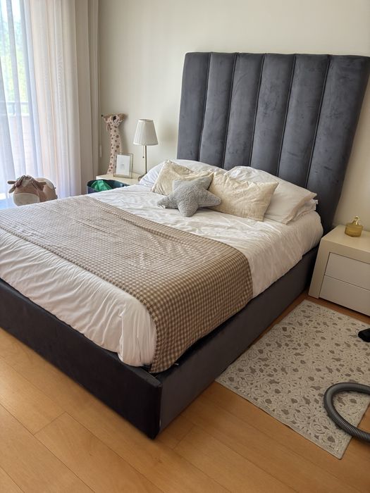 Cama com estardo elevatorio