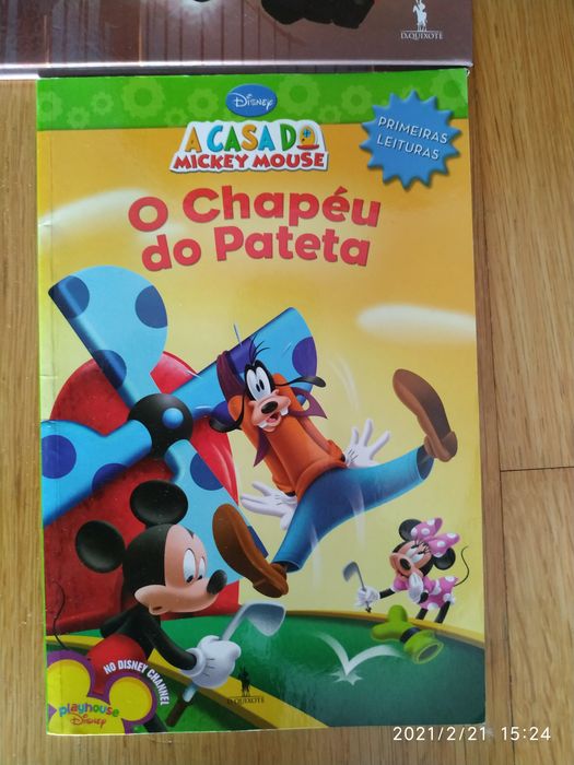 Vários livros infantis