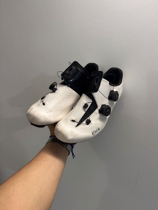 Sapatos Ciclismo Estrada Fizik Aria R3 (Sola Carbono) - Tam 44