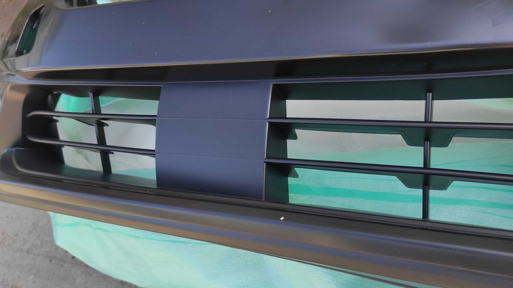 Бампер Передній Nissan KICKS оригінал Новий, радар ПО СЕРЕДИНІ