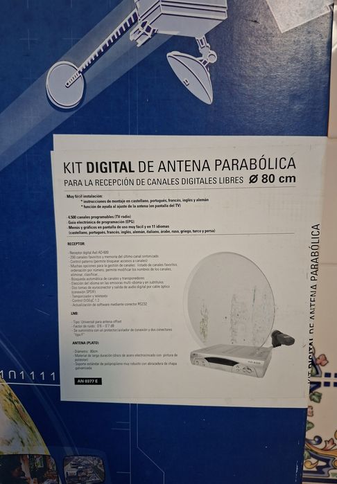 Kit digital de antena parabólica/Kit TV-SAT 80cm diametro AXIL