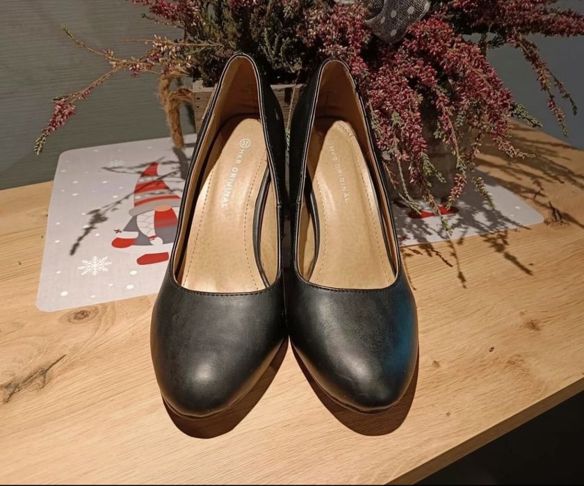 Czarne buty na obcasie HKR r. 37 dł. wkładki 24cm szpilki