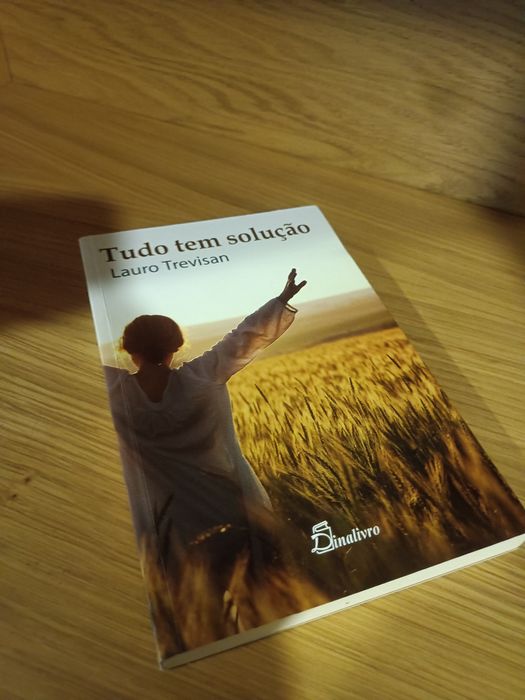 Vendo Livro: Tudo tem Solução de Lauro trevisan