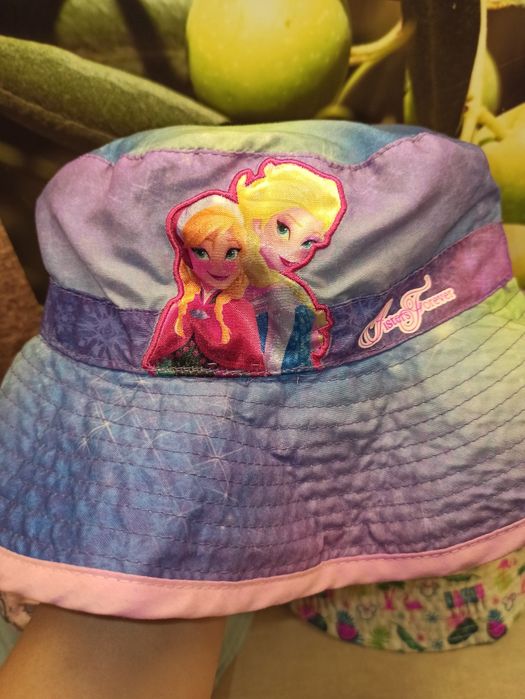 Zestaw 4szt czapek dziewczynka 98-104