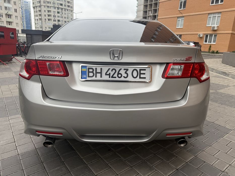 Продам Хонда Акорд ЦЕЛАЯ!!!