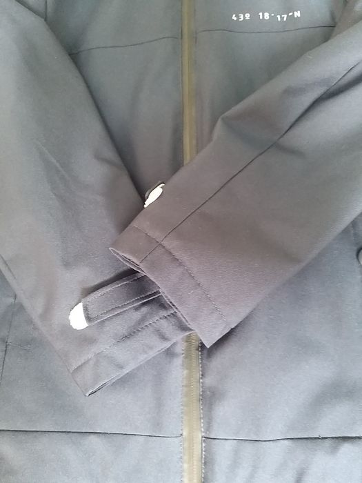Куртка  Zara  8 лет
