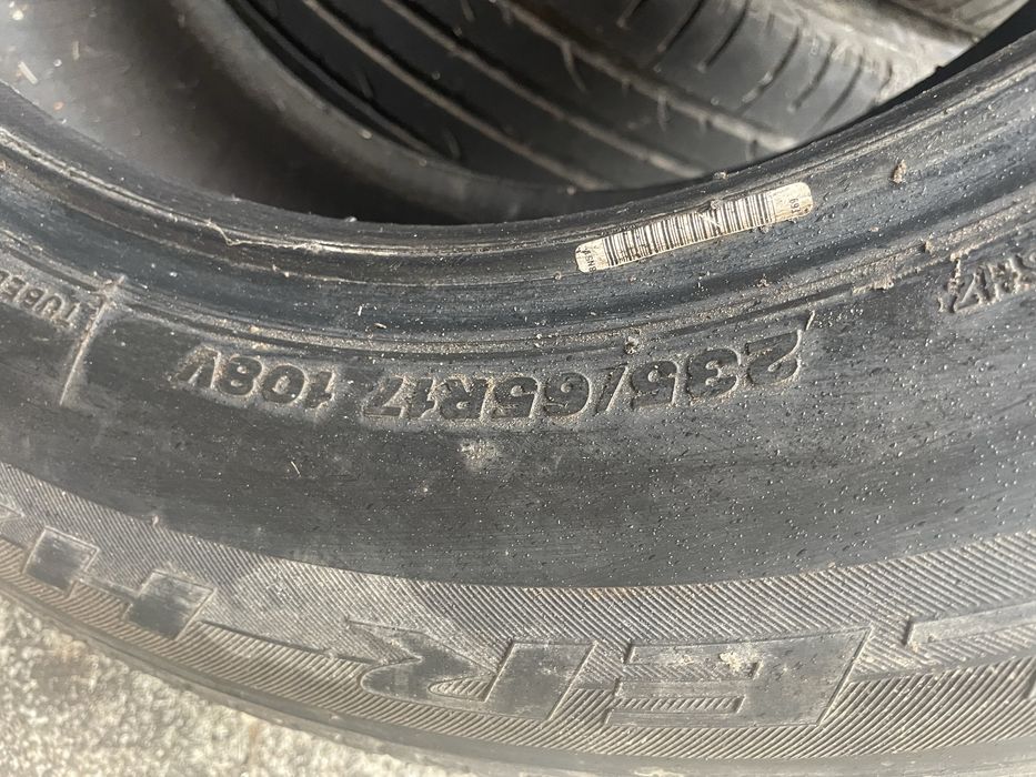 4 Pneus usados Bridgestone Dueler HP 235x65x17