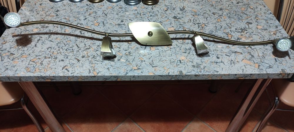 Lampa sufitowa halogen led