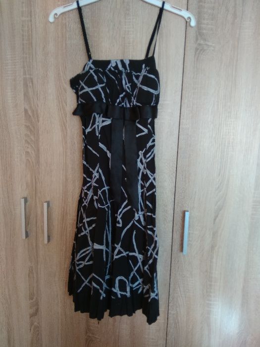 Sukienka wizytowa 38