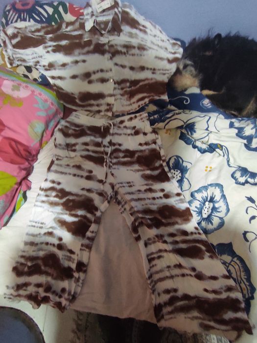 Conjunto de camisa e calça