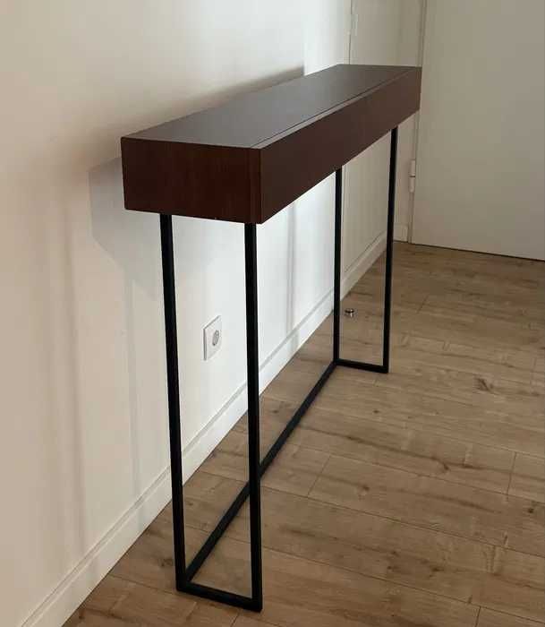 Consola de madeira