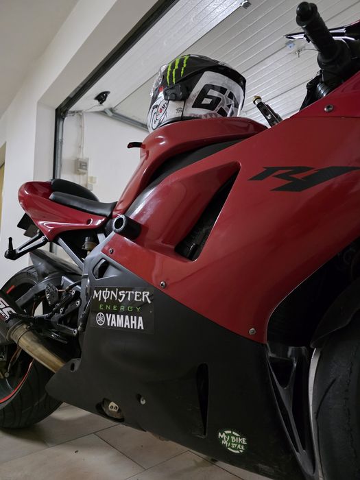 Yamaha R1 2002 SC PROJECT