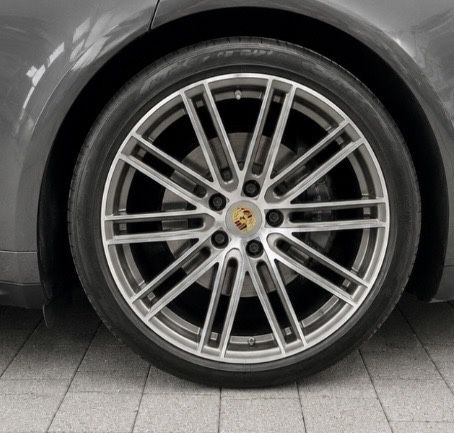 OFERTA JUSTA. Jantes e Pneus 21”  Porsche panamera TURBO
