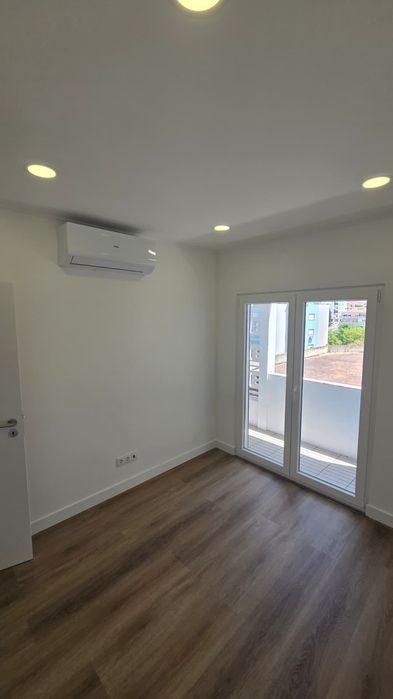 Apartamento T3 na Rua Teófilo Braga, 3