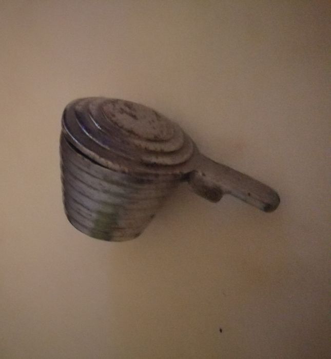 Medidor de tabaco antigo