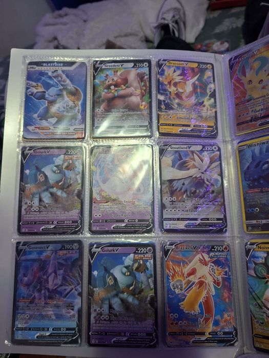 Caderneta de cartas de pokemon