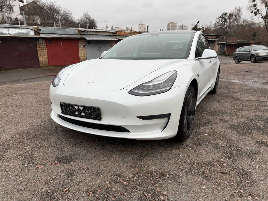 Продам Tesla Model 3 2018