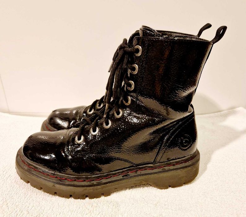 Bugatti trapery, botki sznurowane 37 lakierowane