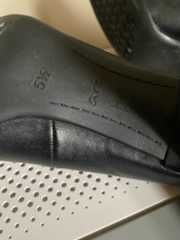 czółenka czarne skóra - firma  Ara, r. 38