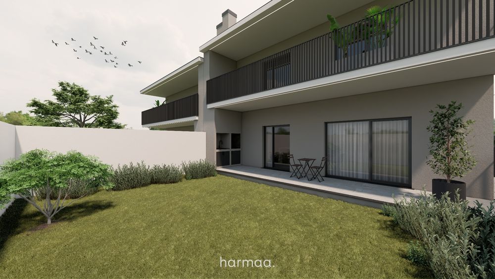 Moradias T4 Geminadas