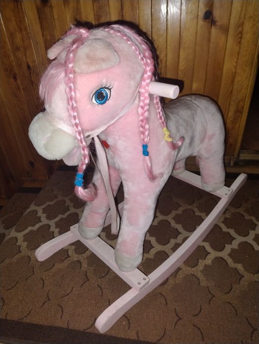 Konik bujany koń na biegunach różowy