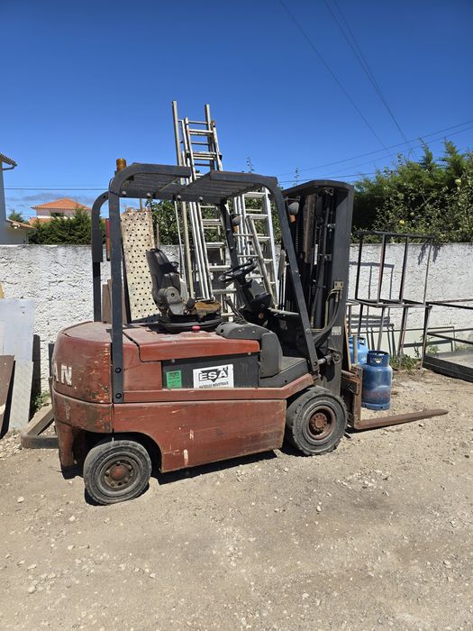 Empilhador Elétrico Nissan