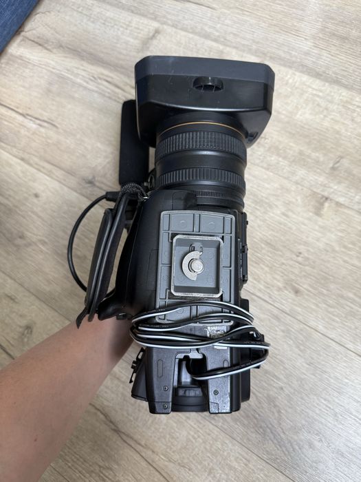 Кінокамера/відеокамера Sony HVR-Z5E