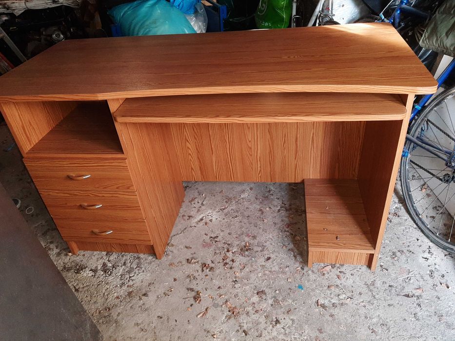 Secretaria de quarto ou escritorio