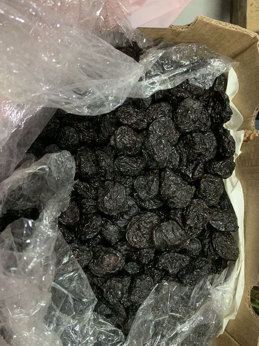 Яблука зимових сортів.