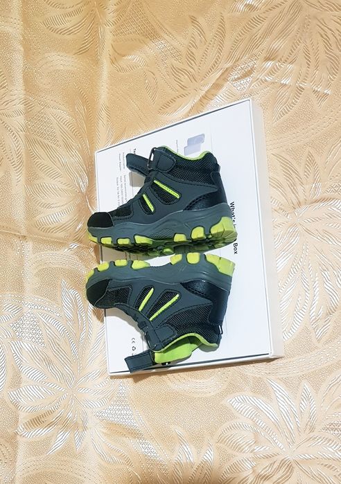 Ботинки размер 22